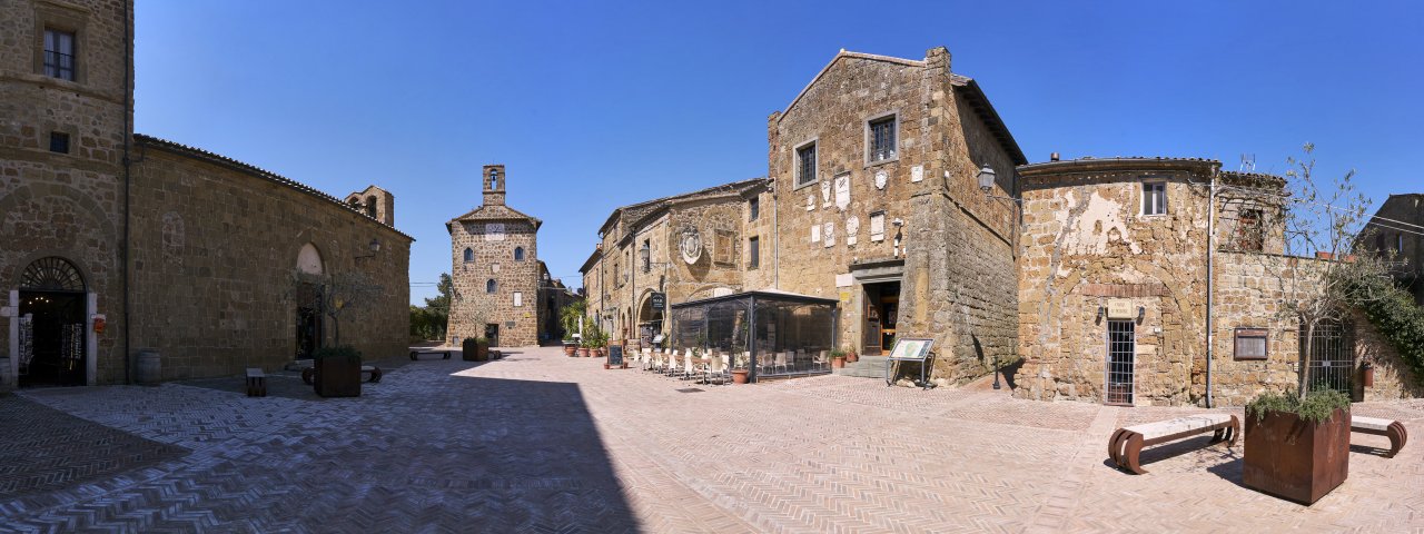 Sovana - Tuscany / Italy Sovana - Tuscany / Italy