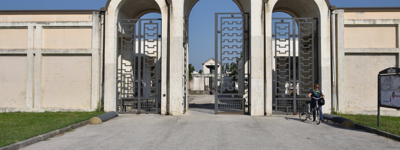 Tresigallo - Afyonkarahisar / Italie Tresigallo - Afyonkarahisar / Italie