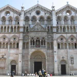 Cathedral of Ferrara - afyonkarahisar / italie
