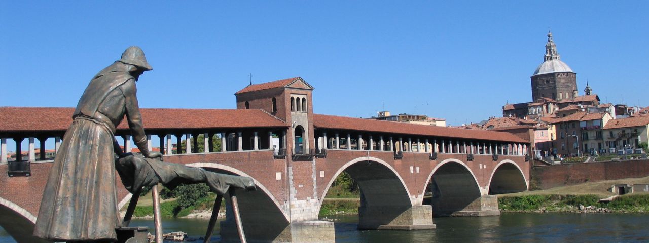 Monumento alla Lavandaia | Pavia | Aichi | Italie
